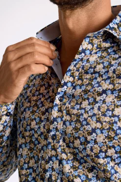 Business casual shirt