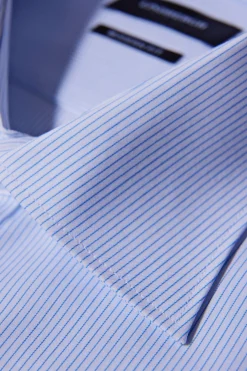 Business casual shirt