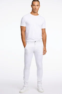 Chinos