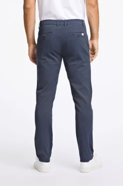Chinos