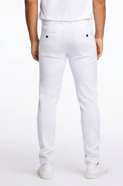 Chinos
