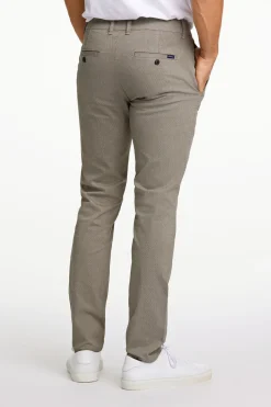 Chinos