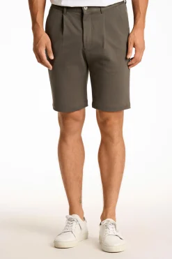 Performance shorts