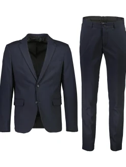 Suit