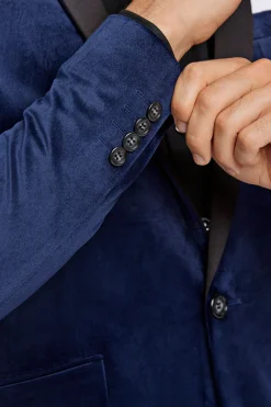 Suit