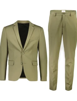 Suit