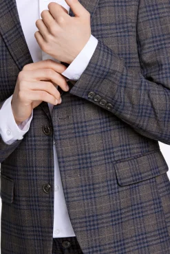 Suit