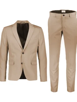 Suit