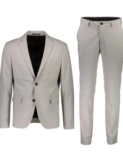 Suit