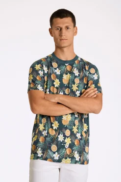 Tee