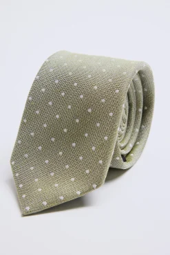 Tie