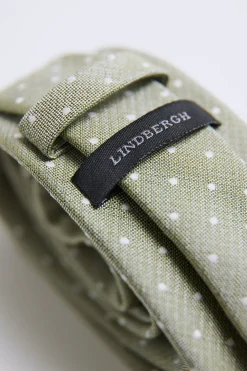 Tie