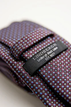 Tie