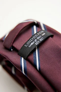 Tie