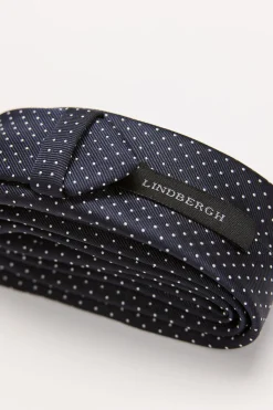 Tie