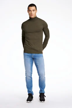 Turtle neck