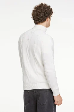 Turtle neck